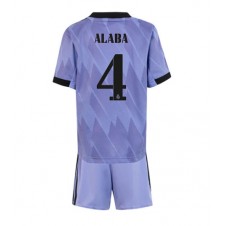 Real Madrid David Alaba #4 Bortaställ Barn 2022-23 Korta ärmar (+ Korta byxor)